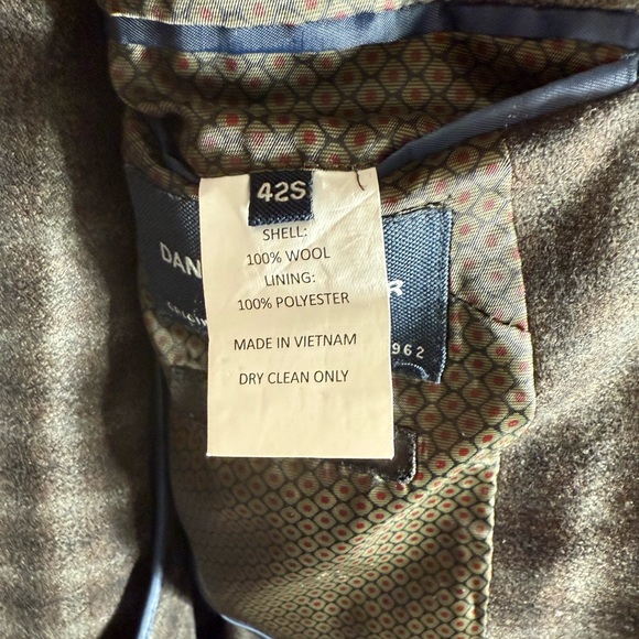 Daniel Hechter brown and Gray wool Sport Coat with windowpane plaid 42S - Picture 8 of 10